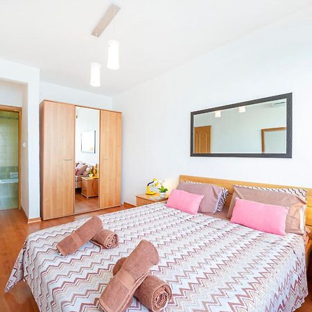 Spinola Bay Top Floor Seafront 3 Bedroom Apartment With Panoramic Sea Views - By Getawaysmalta Saint Julian's Luaran gambar