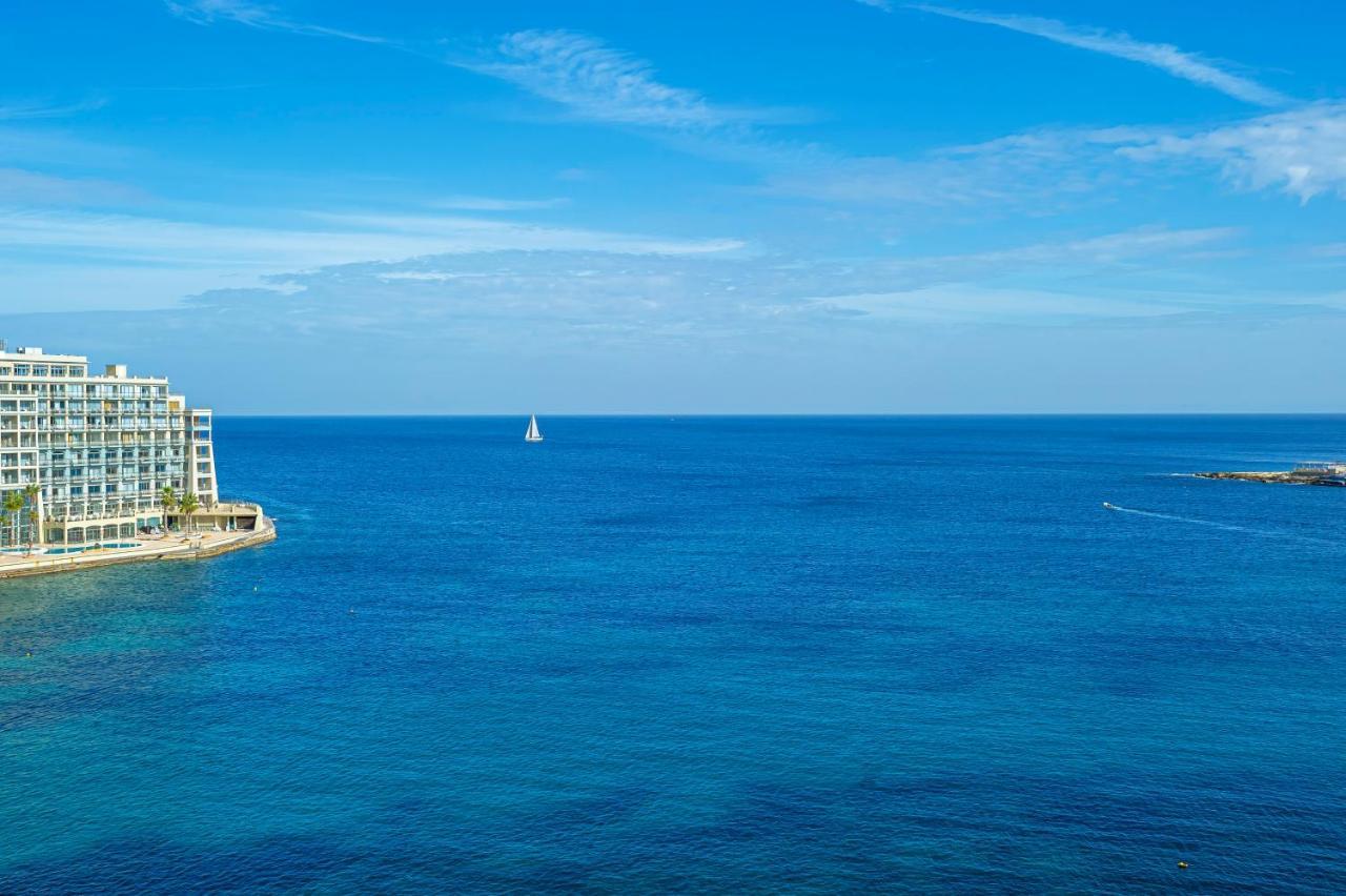 Spinola Bay Top Floor Seafront 3 Bedroom Apartment With Panoramic Sea Views - By Getawaysmalta Saint Julian's Luaran gambar