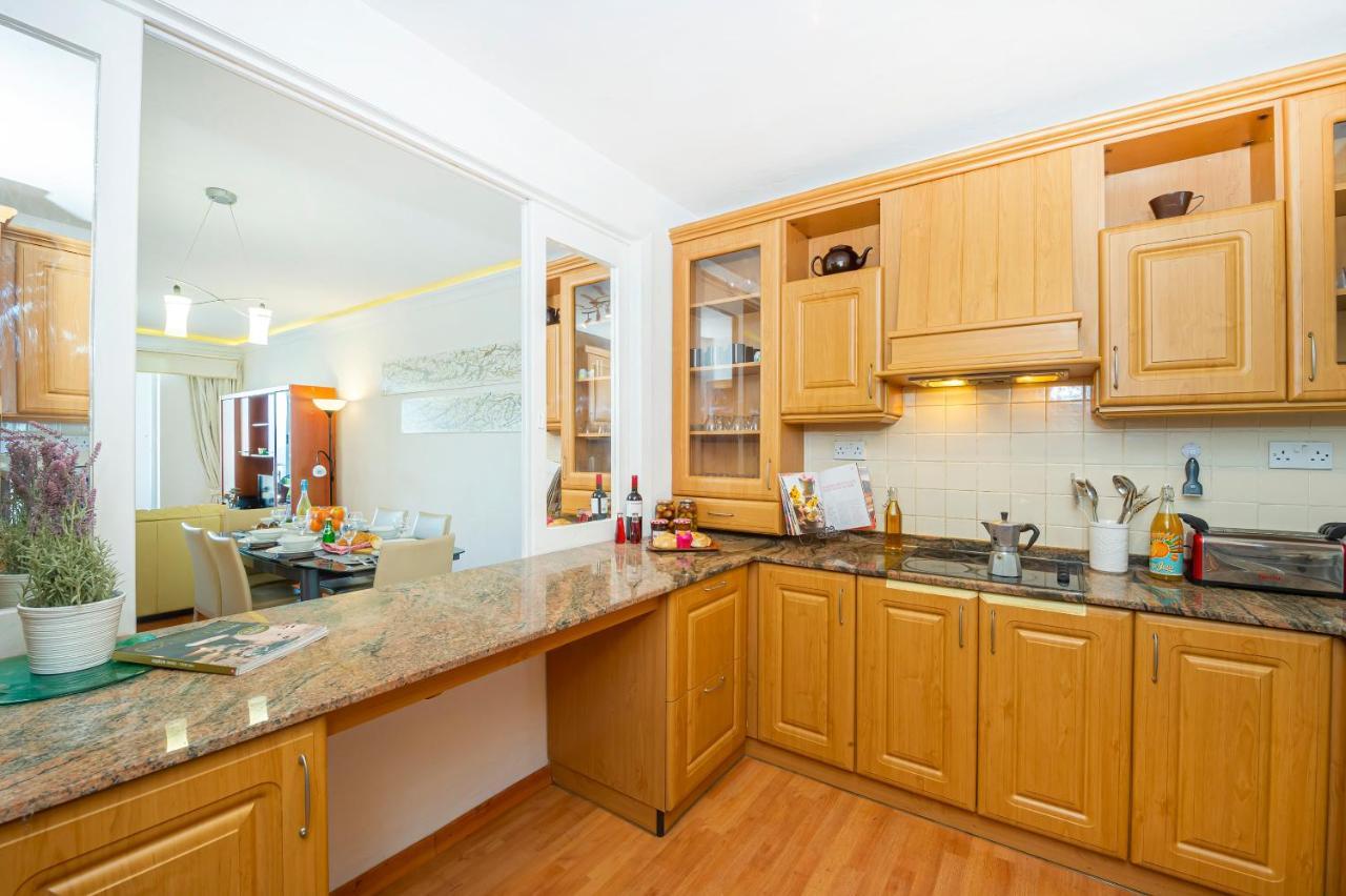 Spinola Bay Top Floor Seafront 3 Bedroom Apartment With Panoramic Sea Views - By Getawaysmalta Saint Julian's Luaran gambar