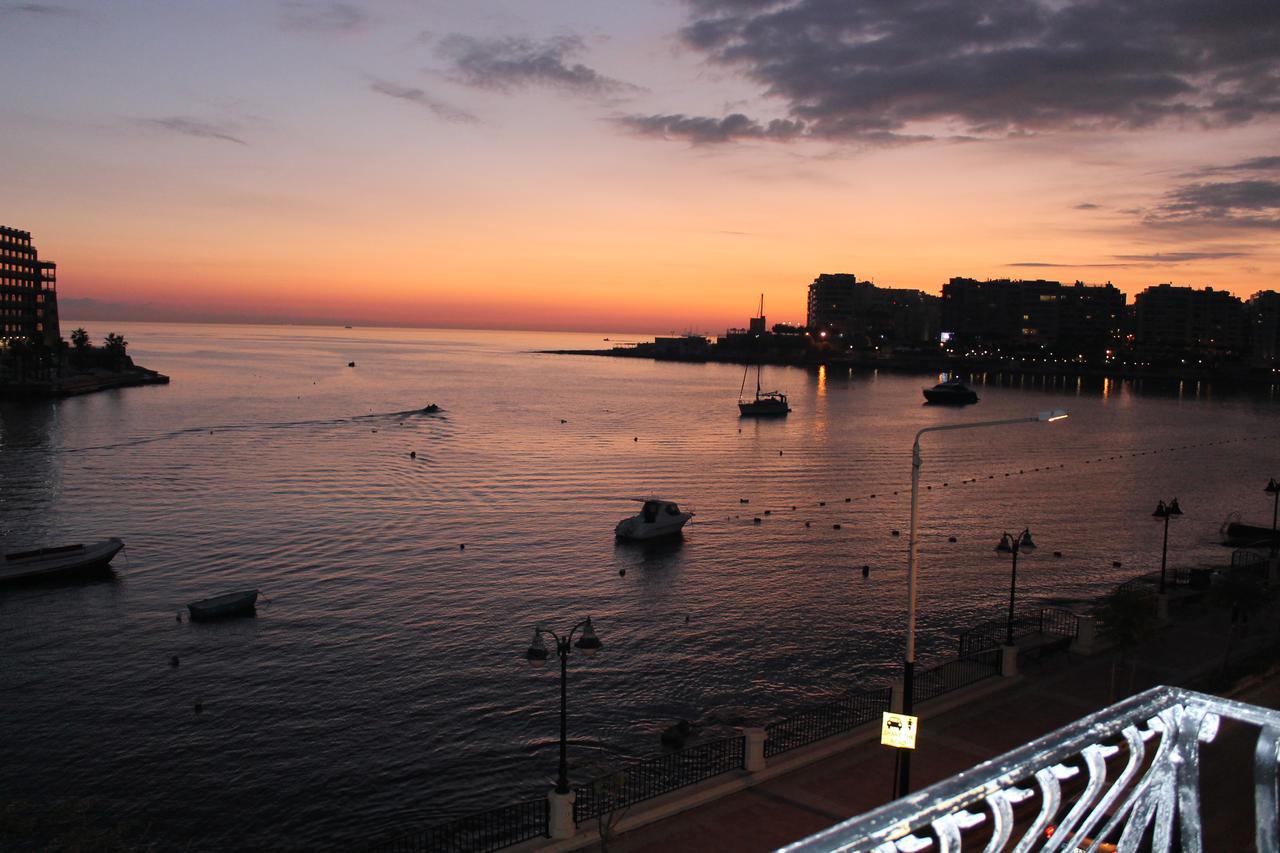 Spinola Bay Top Floor Seafront 3 Bedroom Apartment With Panoramic Sea Views - By Getawaysmalta Saint Julian's Luaran gambar